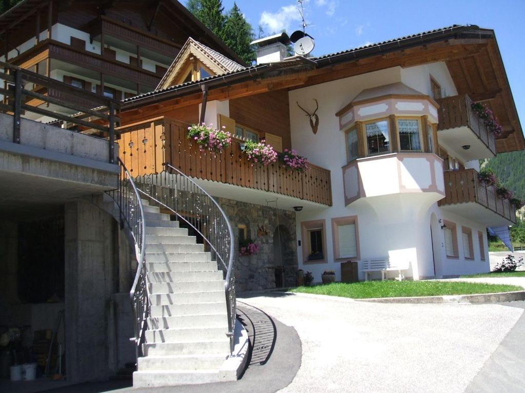 Villa Mazzel with balcony Vigo di Fassa Kültér fotó